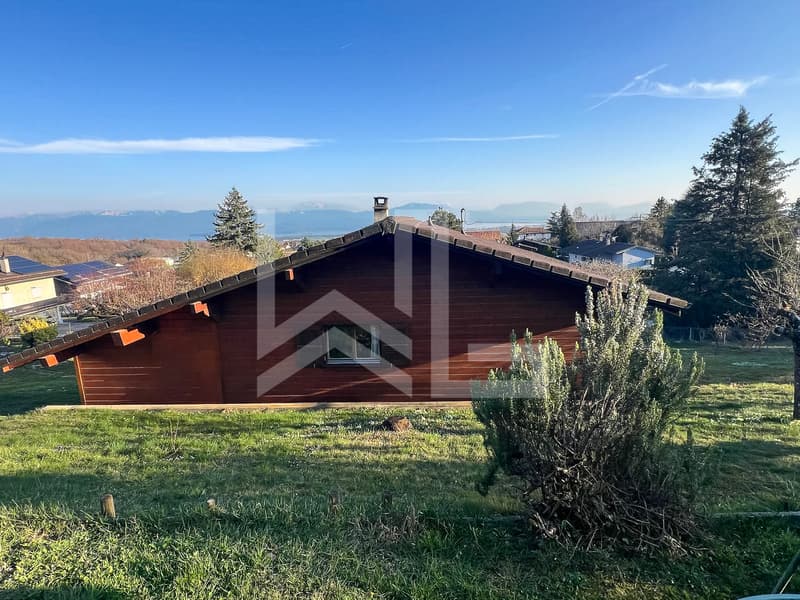 Charming chalet with a view - sought-after neighborhood (2)