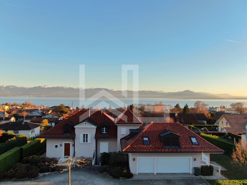 Propriété avec appartement attenant et piscine intérieure (1)