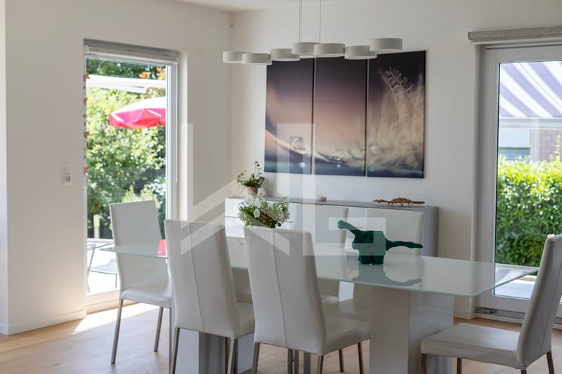Propriété contemporaine avec vue (4)