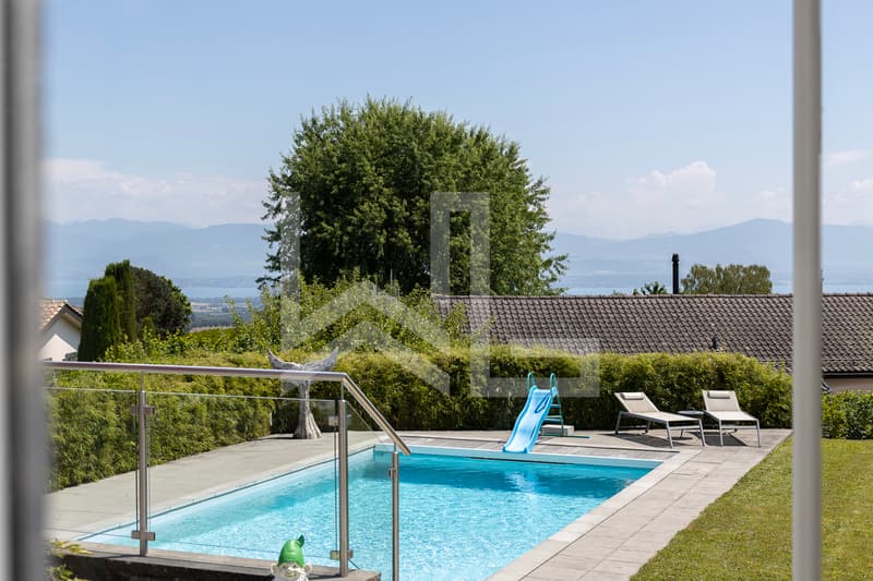 Propriété contemporaine avec vue (8)