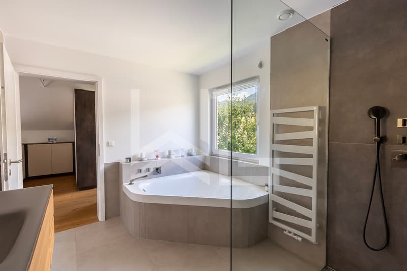 Propriété contemporaine avec vue (7)