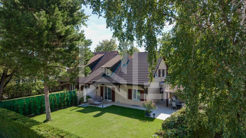 Villa avec dégagement sur la campagne (1)