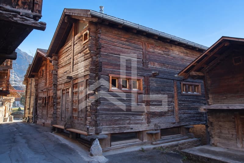 Chalet à Sarreyer (proche de Verbier) (1)