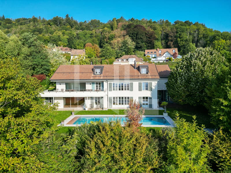 Propriété plein de charme avec vue- quartier calme (12)