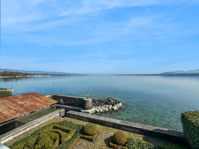 Versoix: Charmantes Villa direkt am Wasser, mit privatem Hafen (3)