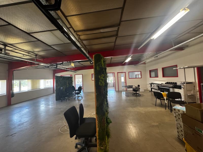 Spacieux bureaux de 194m2 au chemin du Bief à Lonay (7)