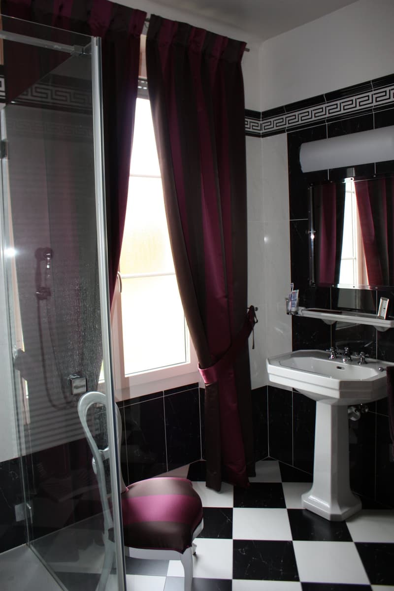 Majestic 12-room villa in Morges – with large private garden (34)
