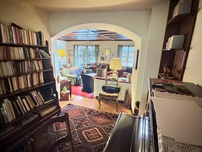 Prächtige Wohnung im Alter mit Potential für Erweiterung und ohne Rente (2)