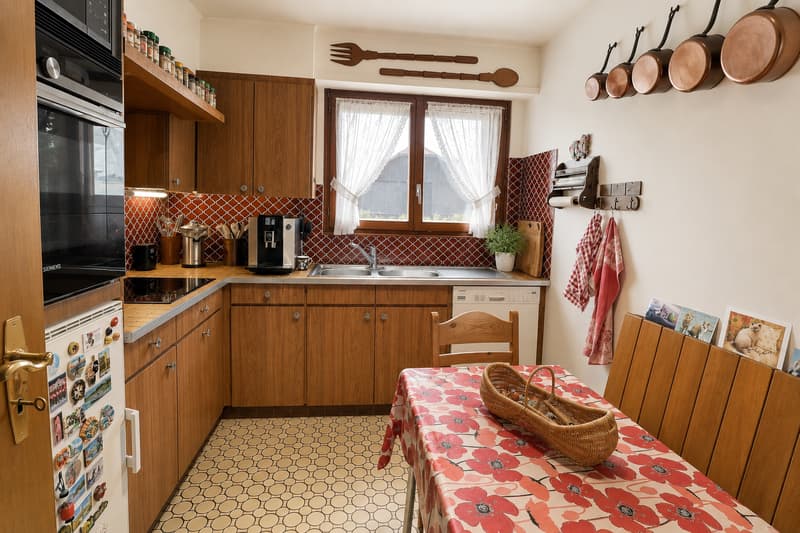 Beautiful single-family house in viager occupied without rent with a view of the Jura (9)