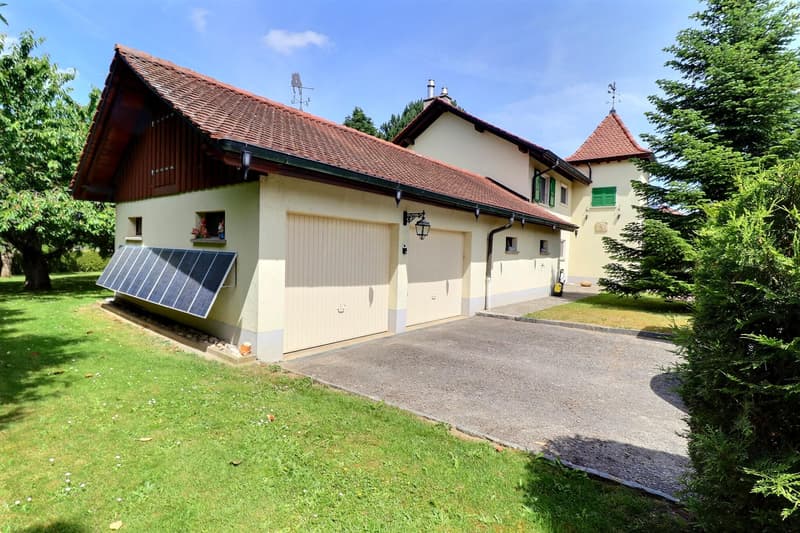 Beautiful single-family house in viager occupied without rent with a view of the Jura (6)