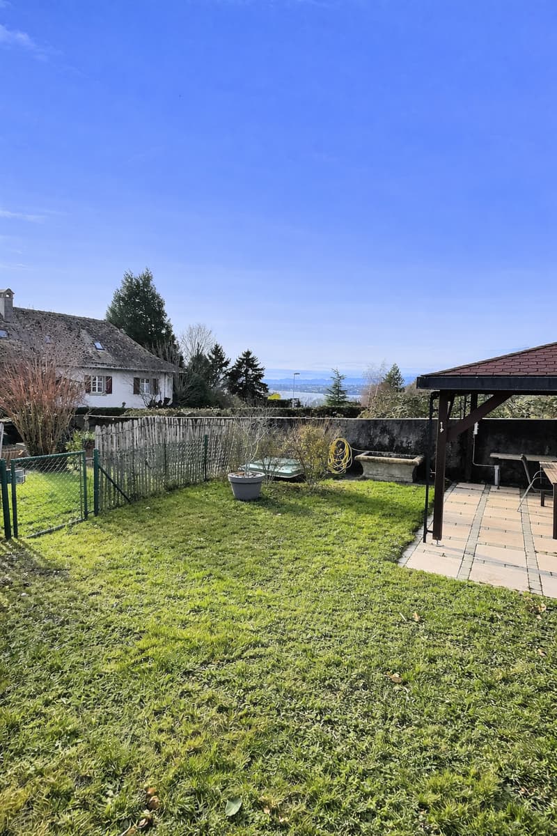 Schönes Apartment mit Pool und Seeblick (6)