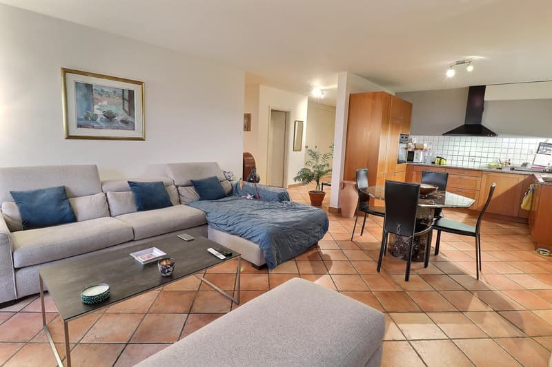 Schönes Apartment mit Pool und Seeblick (11)