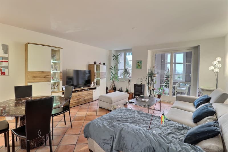 Schönes Apartment mit Pool und Seeblick (12)