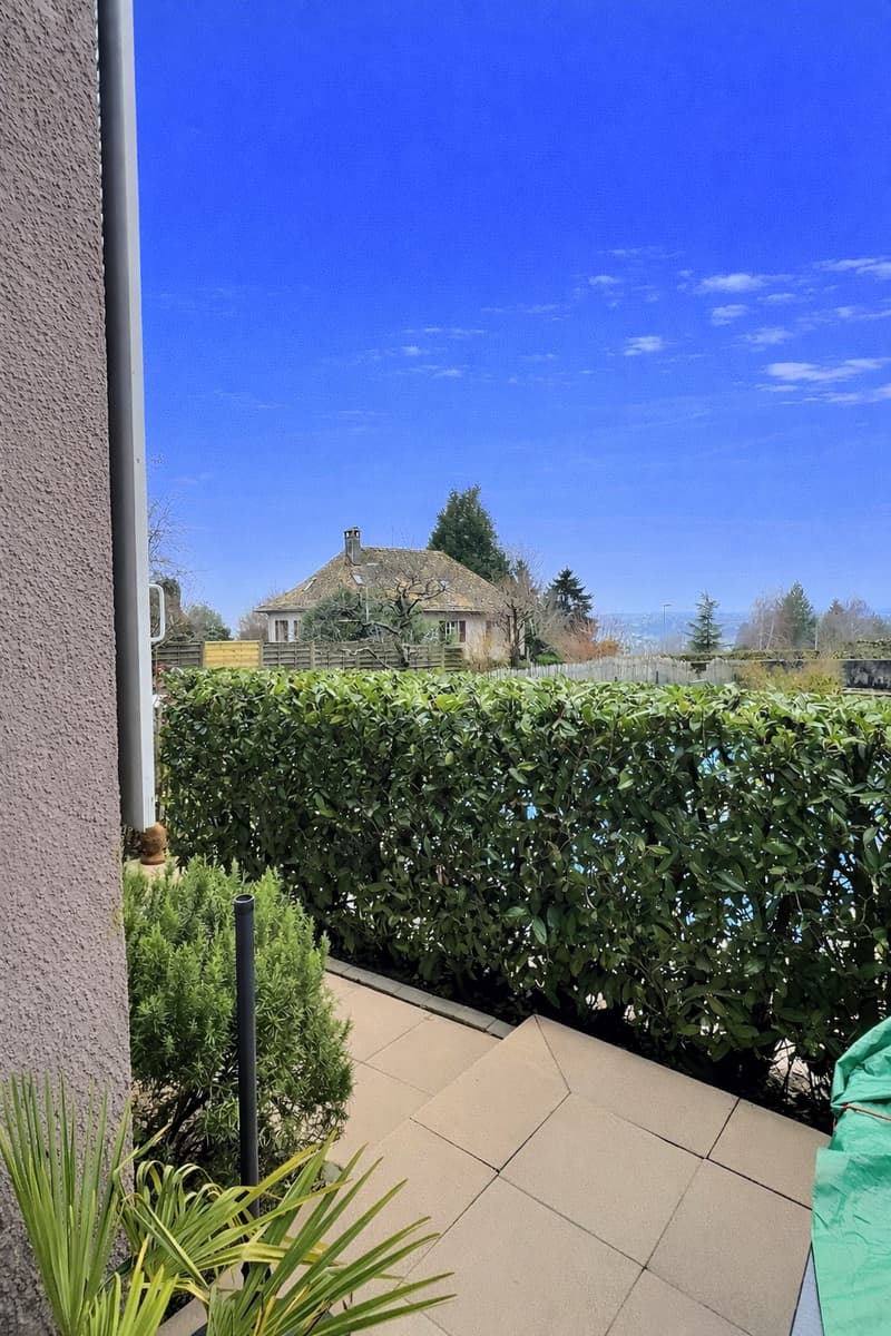 Schönes Apartment mit Pool und Seeblick (7)