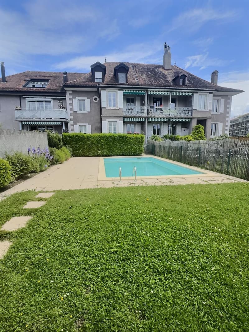 Schönes Apartment mit Pool und Seeblick (1)
