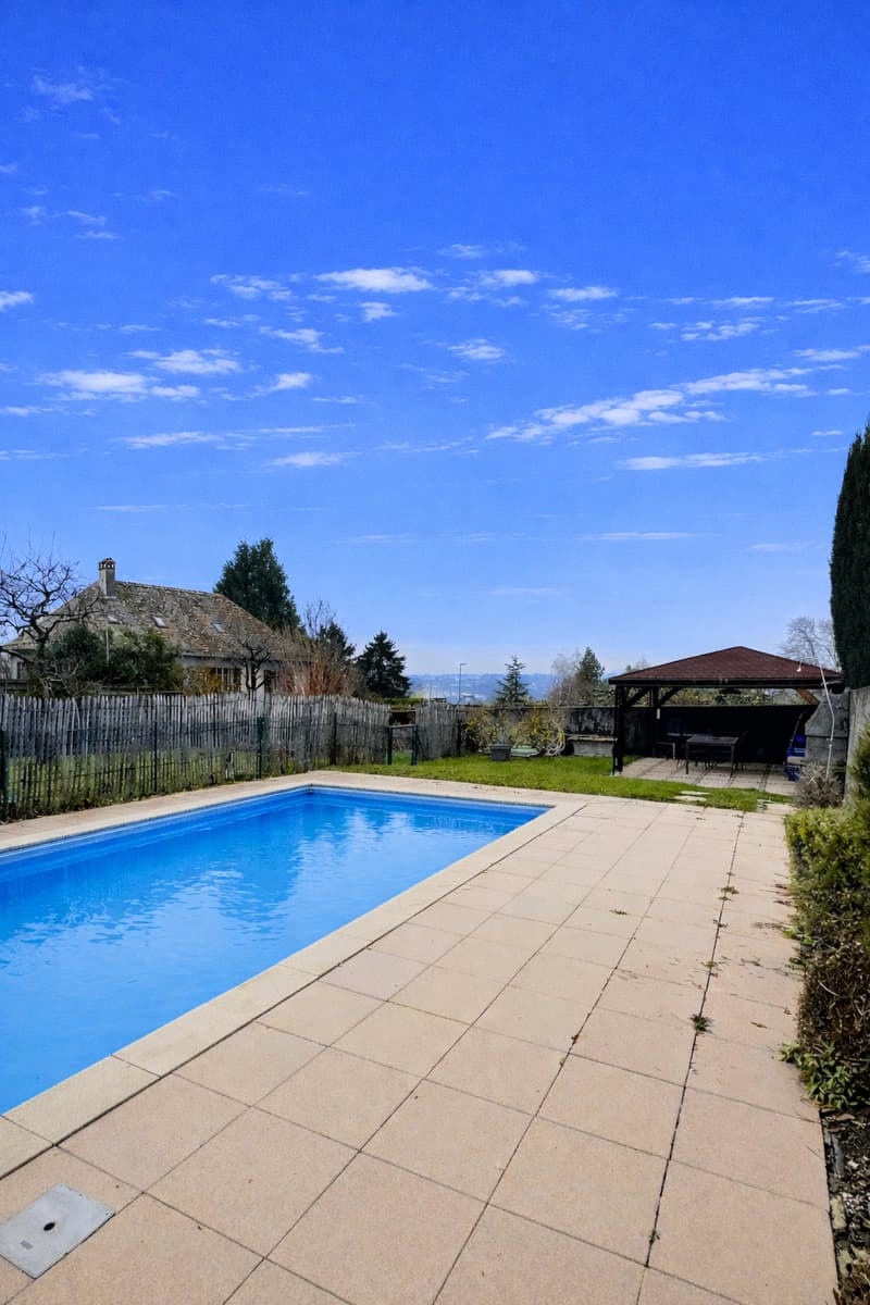 Schönes Apartment mit Pool und Seeblick (4)