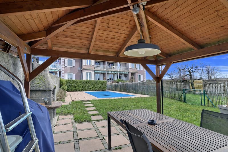 Schönes Apartment mit Pool und Seeblick (5)