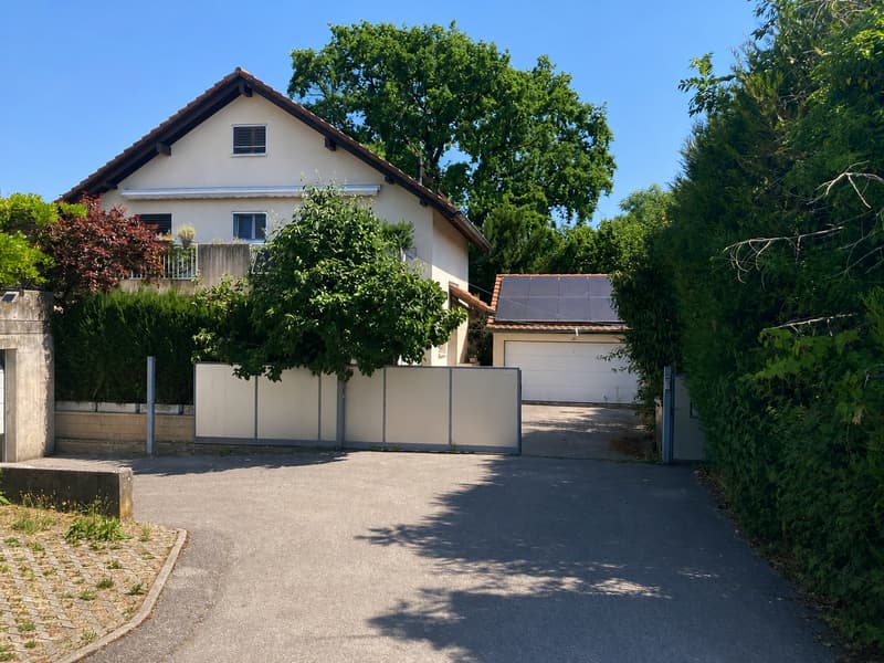 Beautiful and large single-family house in viager occupied without rent limited to 7 years (1)