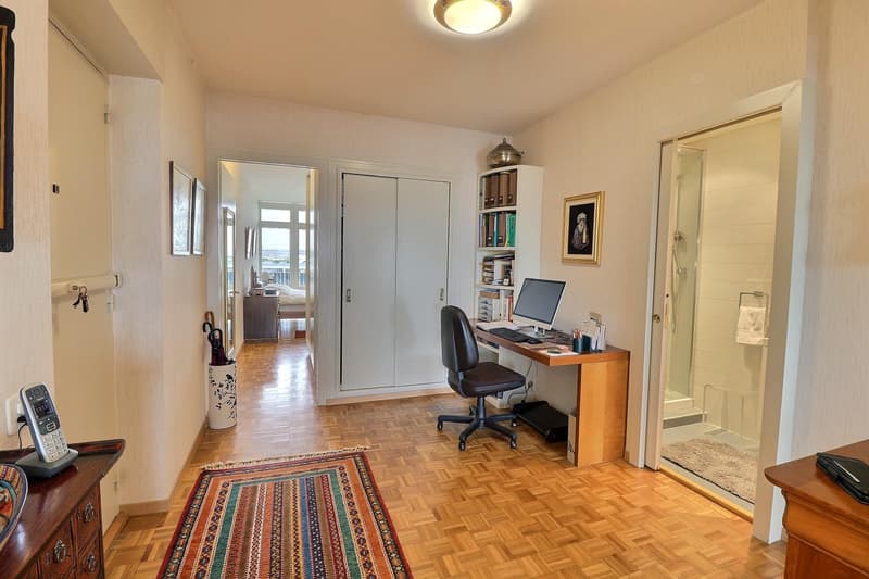 Schönes Apartment in höherem Stockwerk mit Pool in Viager besetzt ohne Rente (9)