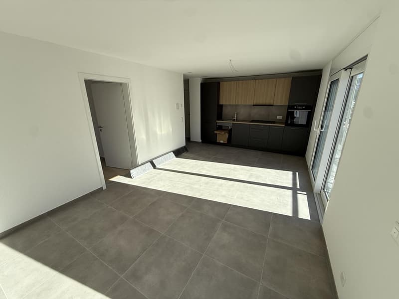 Beautiful 2.5-room apartment close to the train station in Salquenen (2)