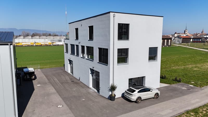 Mixed-use rental property ideally located in Payerne (5)