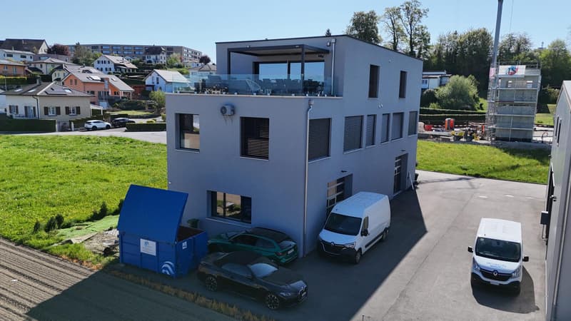 Mixed-use rental property ideally located in Payerne (1)