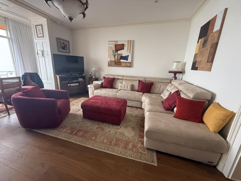 Magnificent 3.5-room furnished apartment with panoramic lake view in Territet (2)