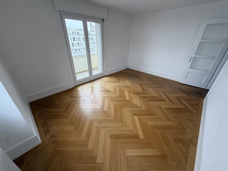 Beautiful 2.5-room apartment with balcony, 5 minutes from the train station (6)