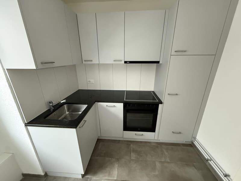Beautiful 2.5-room apartment with balcony, 5 minutes from the train station (10)