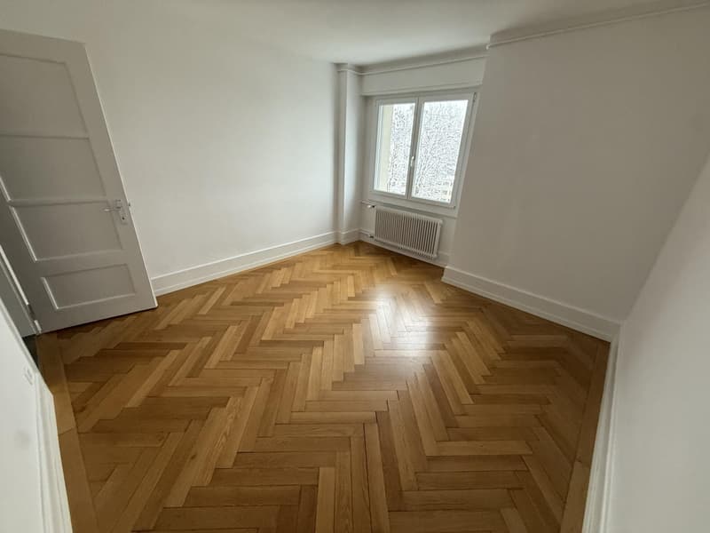 Beautiful 2.5-room apartment with balcony, 5 minutes from the train station (8)