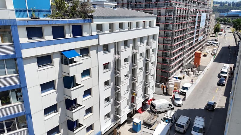 Fribourg : 3.5 pièces rénové de 82 m² avec deux balcons (2)