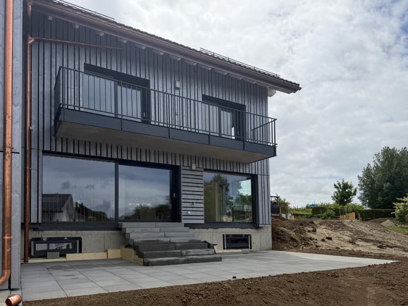 Deux magnifiques villas jumelles neuves (1)