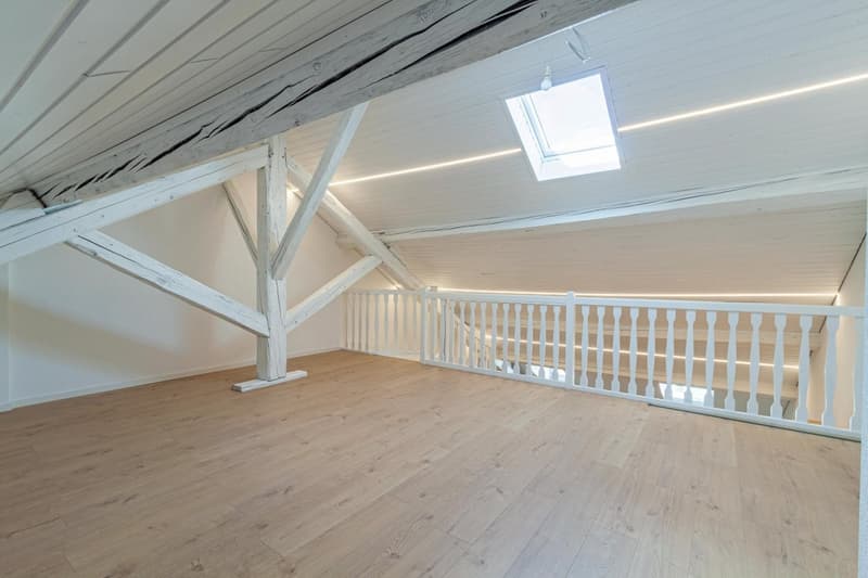 Viel Charme für diese 4,5-Zimmer-Wohnung in Cossonay-Ville (10)