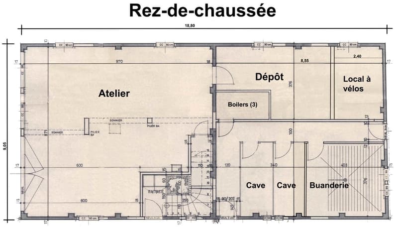 Petit immeuble locatif avec affectation mixte au centre de Payerne (25)