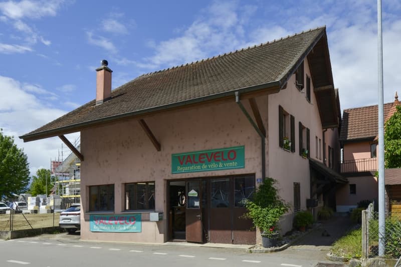 Petit immeuble locatif avec affectation mixte au centre de Payerne (2)