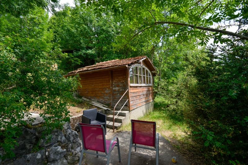 Immeuble locatif de 15 pièces au centre de Tramelan (5)