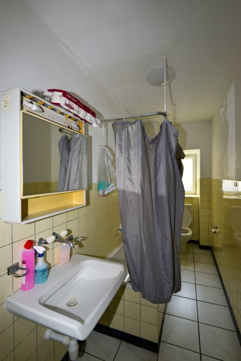 Immeuble locatif de 15 pièces au centre de Tramelan (13)
