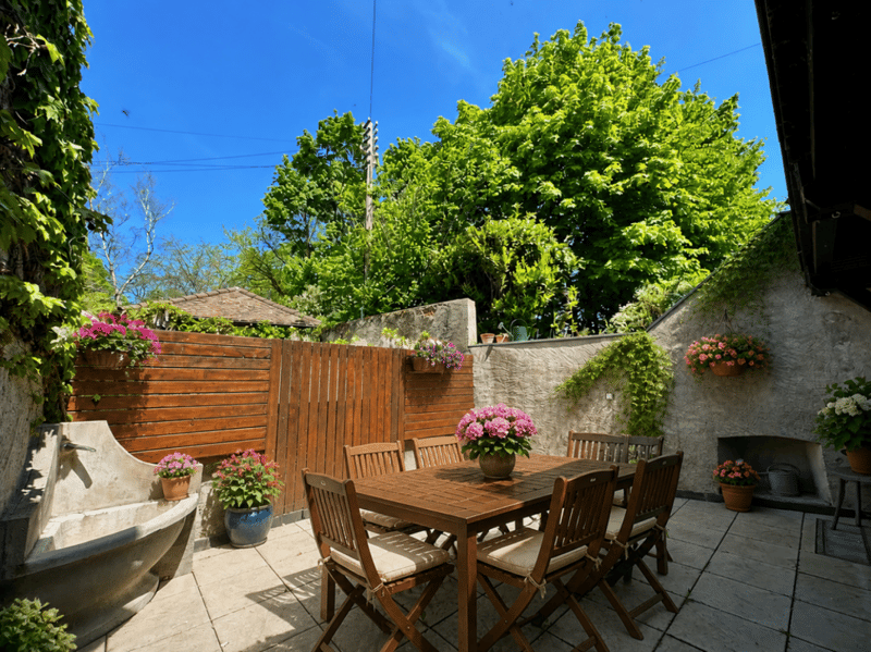 Apartment in a triplex in a beautiful winegrower's house (3)