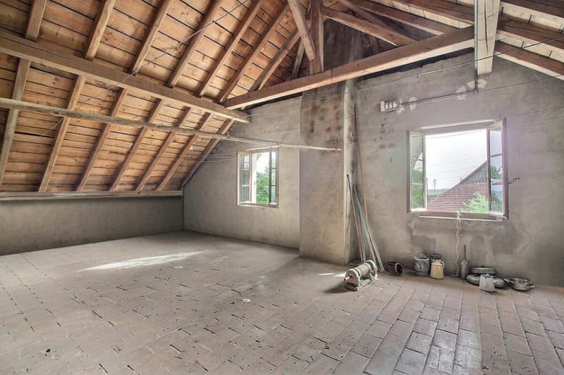 STUNNING VIEW! BEAUTIFUL FAMILY HOUSE WITH LARGE GARDEN BUILDABLE - FOUNTAIN (14)