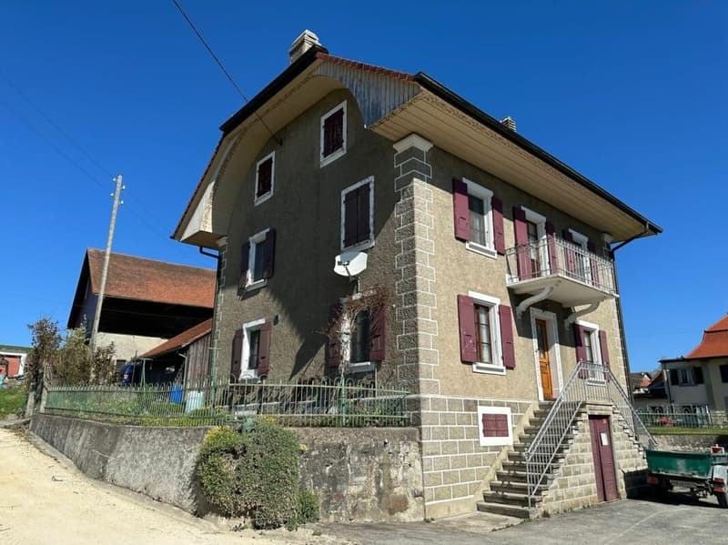 STUNNING VIEW! BEAUTIFUL FAMILY HOUSE WITH LARGE GARDEN BUILDABLE - FOUNTAIN (6)