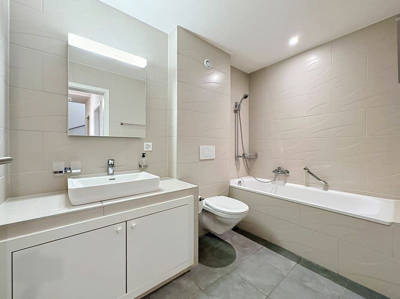 FAMILY SEMI-DETACHED VILLA, QUIET, WITH TERRACES AND BEAUTIFUL LIGHT (15)