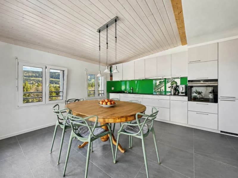 Spacious 5.5-room duplex with 2 balcony-baths (8)