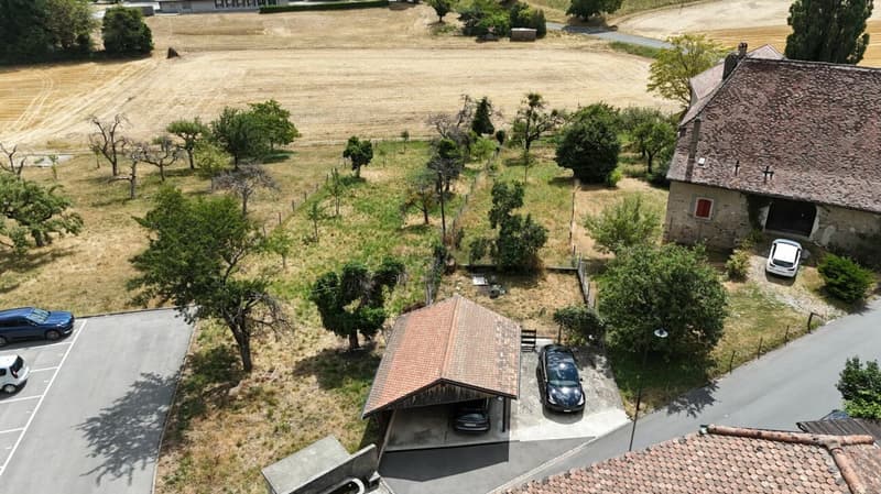 Semi-Detached Village House with 2 Apartments (22)