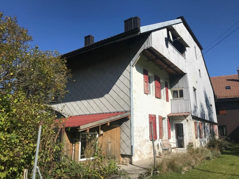 MAISON VILLAGEOISE A TRANSFORMER AVEC PERMIS EN FORCE POUR UNE VILLA INDIVIDUELLE (1)