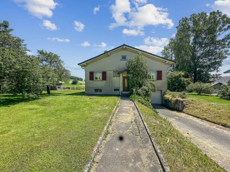PETITE MAISON A RENOVER, EN BORDURE DE ZONE AGRICOLE (15)