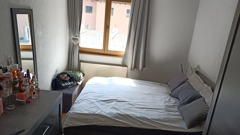 Beautiful semi-detached villa with 2 terraces and garden (14)