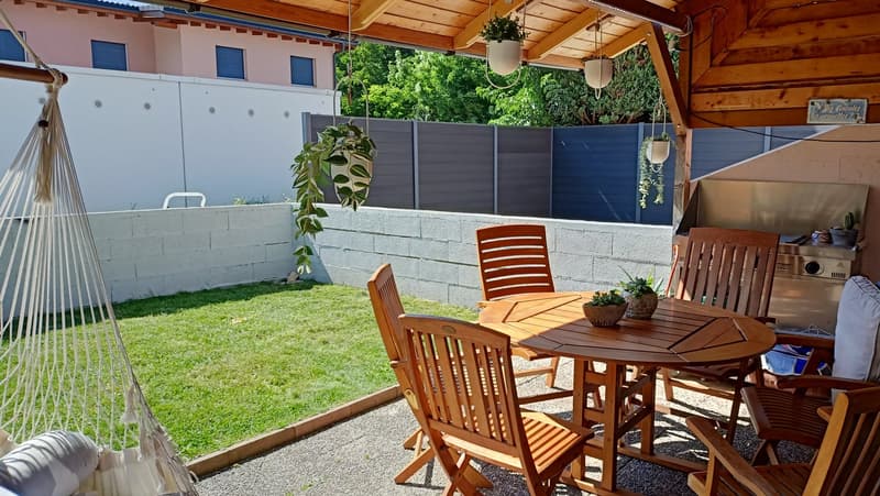 Beautiful semi-detached villa with 2 terraces and garden (2)