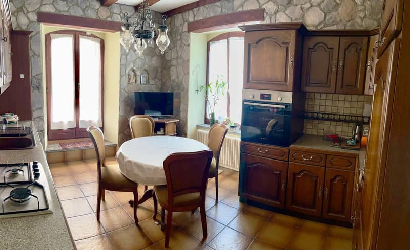 Jolie maison à rénover / transformer avec potentiel constructif additionnel (6)