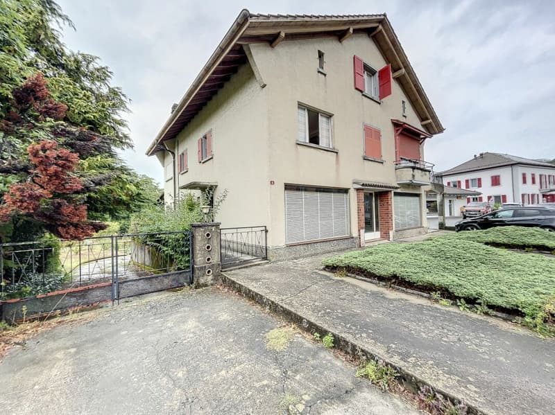 Village House (1)