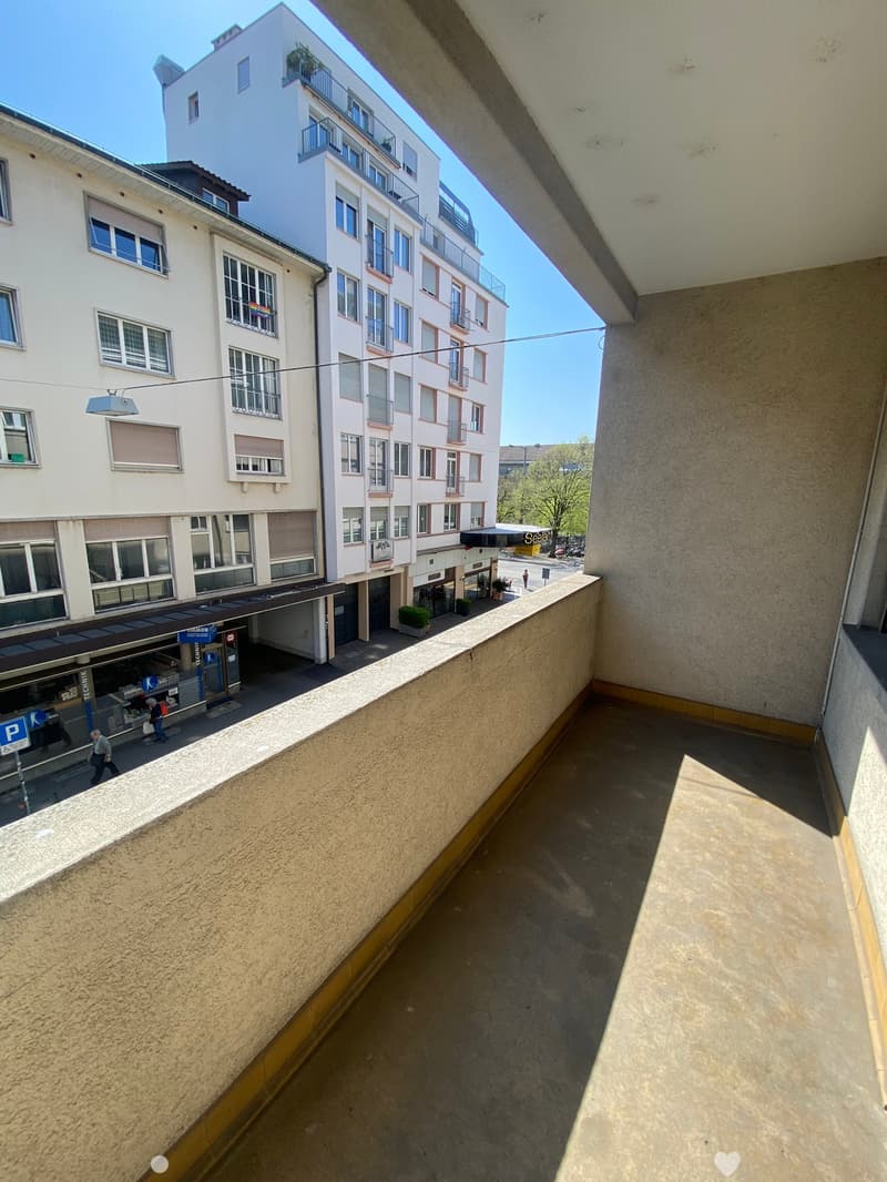 Geräumige und helle Wohnung (1)